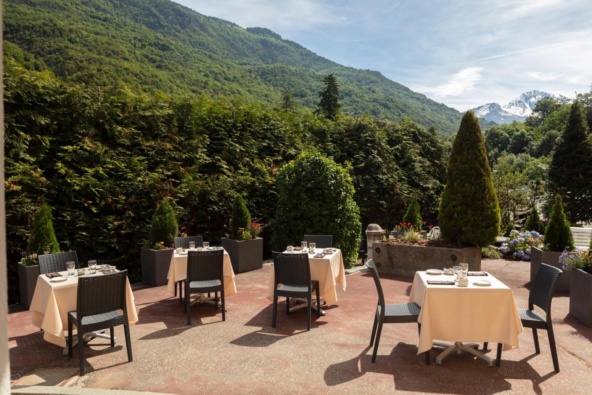 Chalet-Hôtel Le Belvédère Brides-les-Bains Esterno foto