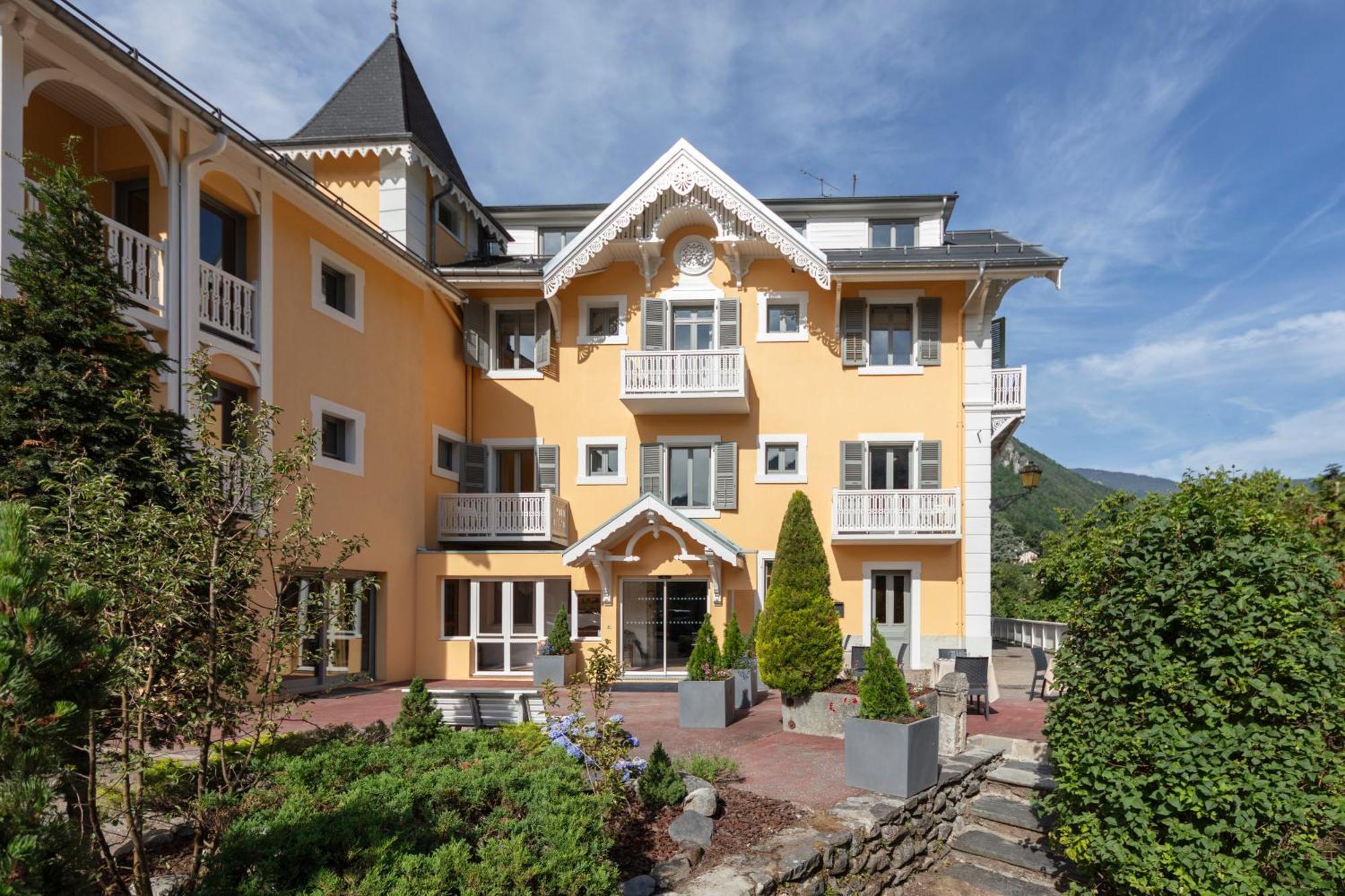 Chalet-Hôtel Le Belvédère Brides-les-Bains Esterno foto